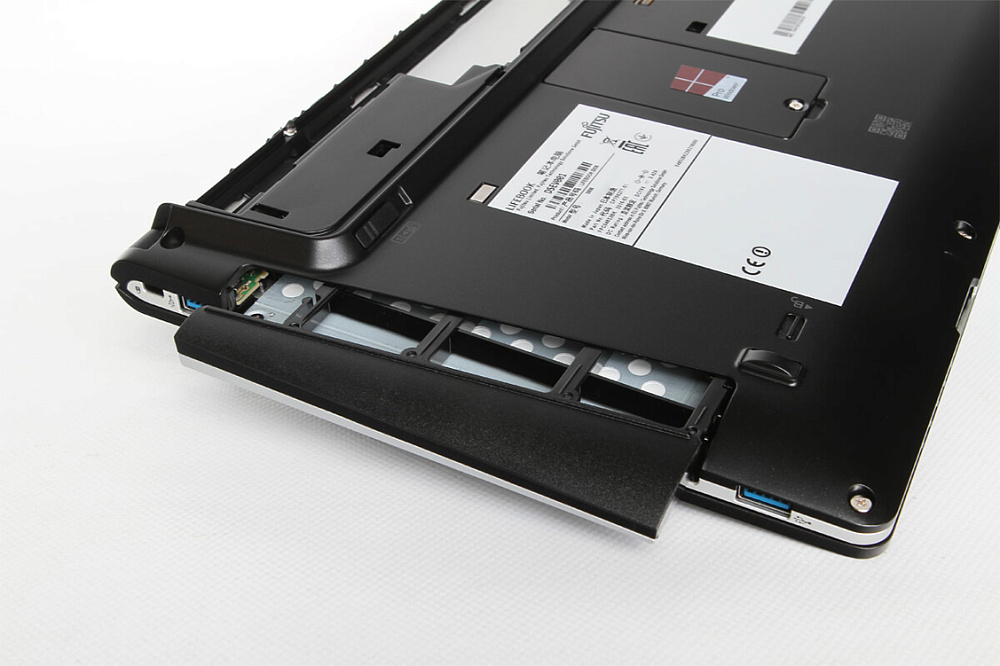 Ноутбук Fujitsu LIFEBOOK S938 WQHD IGZO Non-Touch Anti-Glare
