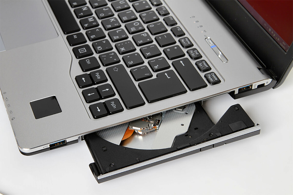 Ноутбук Fujitsu LIFEBOOK S938 WQHD IGZO Non-Touch Anti-Glare