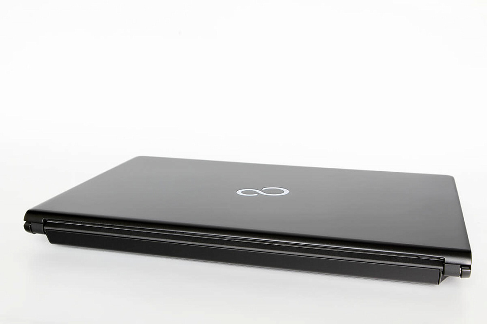 Ноутбук Fujitsu LIFEBOOK S938 WQHD IGZO Non-Touch Anti-Glare