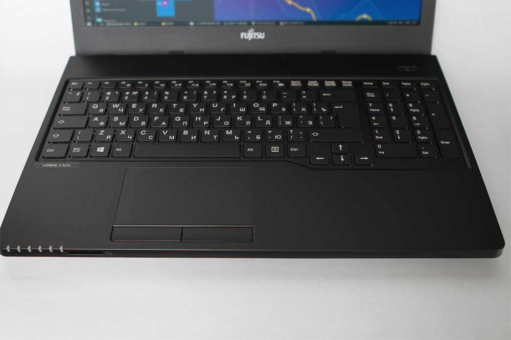 Ноутбук Fujitsu LIFEBOOK A357 Full HD IPS Matt Black