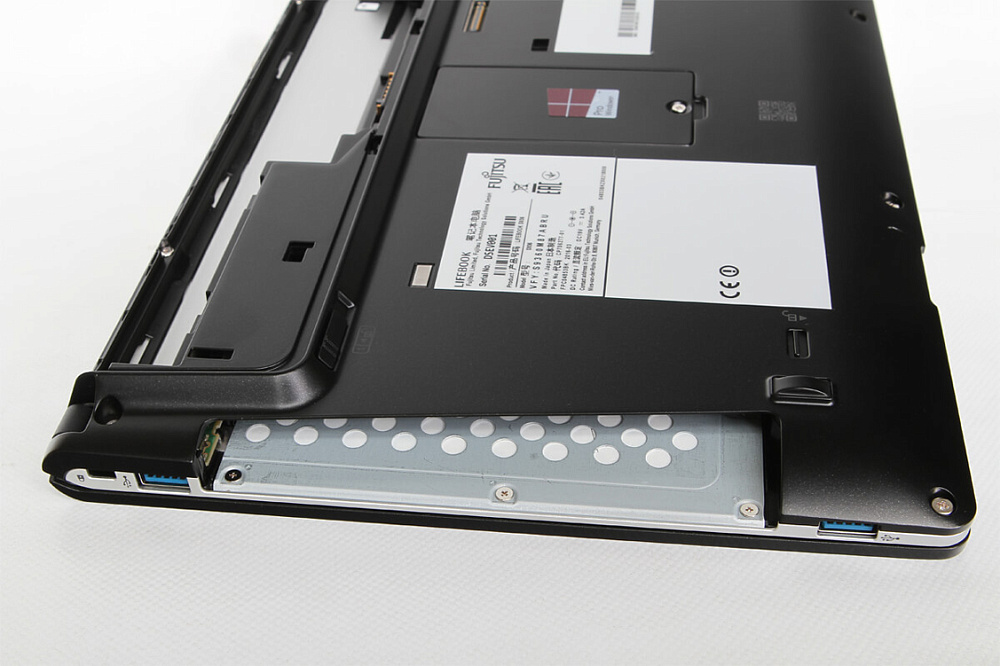 Ноутбук Fujitsu LIFEBOOK S938 WQHD IGZO Non-Touch Anti-Glare