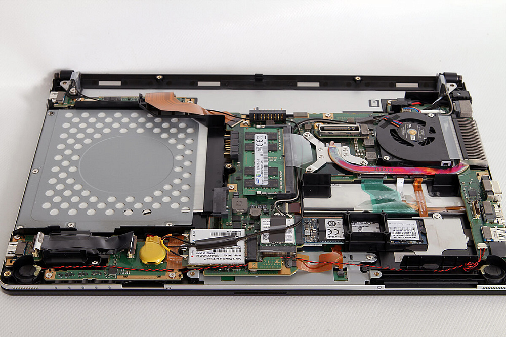 Ноутбук Fujitsu LIFEBOOK S938 WQHD IGZO Non-Touch Anti-Glare